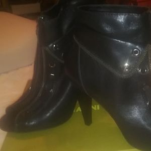 Ankle boots